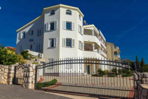 Apartments in Crikvenica 5517
